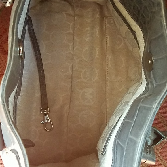 🛍SOLD🛍Michael Kors East West Hamilton Satchel - Picture 7 of 8